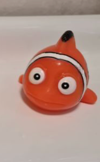 floating and flashing blinkies clownfish