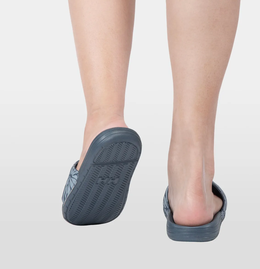 Helly Hansen slide