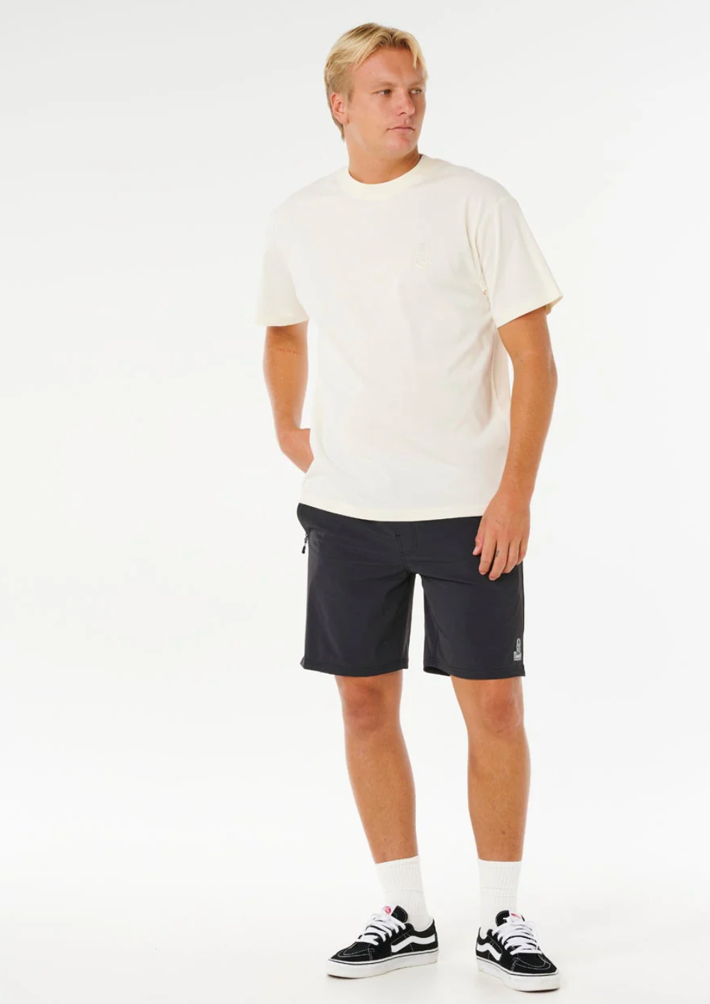 Ripcurl search embroidery t-shirt